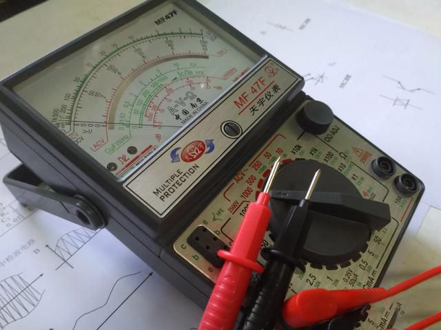 萬用表測電阻原來還有這個實際用途